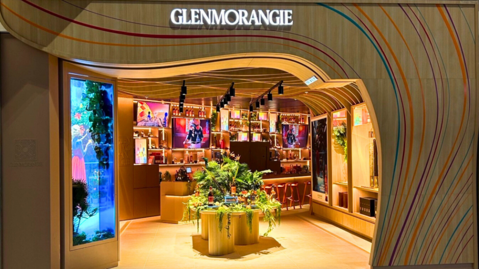 Untitled design Elevating Luxury: Unveiling Our Glenmorangie Project at Heathrow Terminal 2